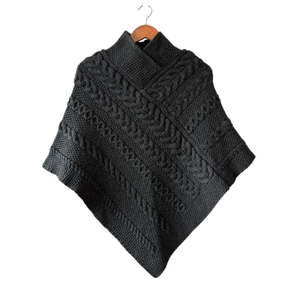 Arancrafts Charcoal Gray Cable Knit Poncho - Picture 1 of 7
